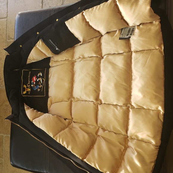 Moose Knuckles Women's Scarlet Parka - Picture 5 of 9